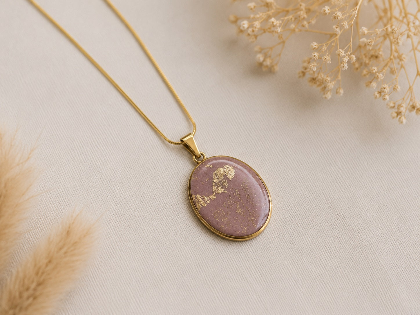 Rosé Éclat Pendant